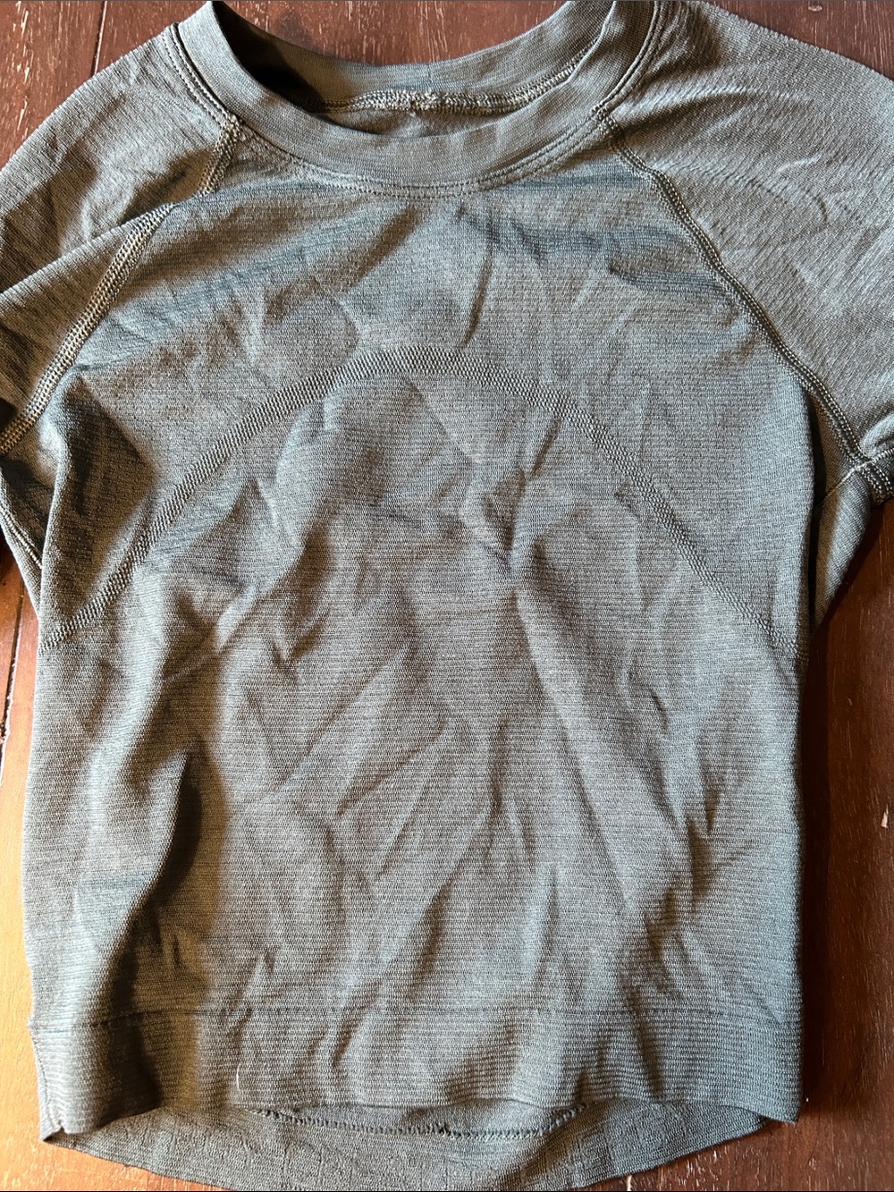lululemon athletica olive pullover crew